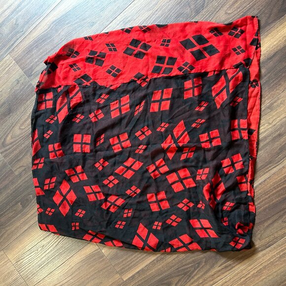 Harley Quinn Infinity Fashion Scarves - Picture 3 of 7